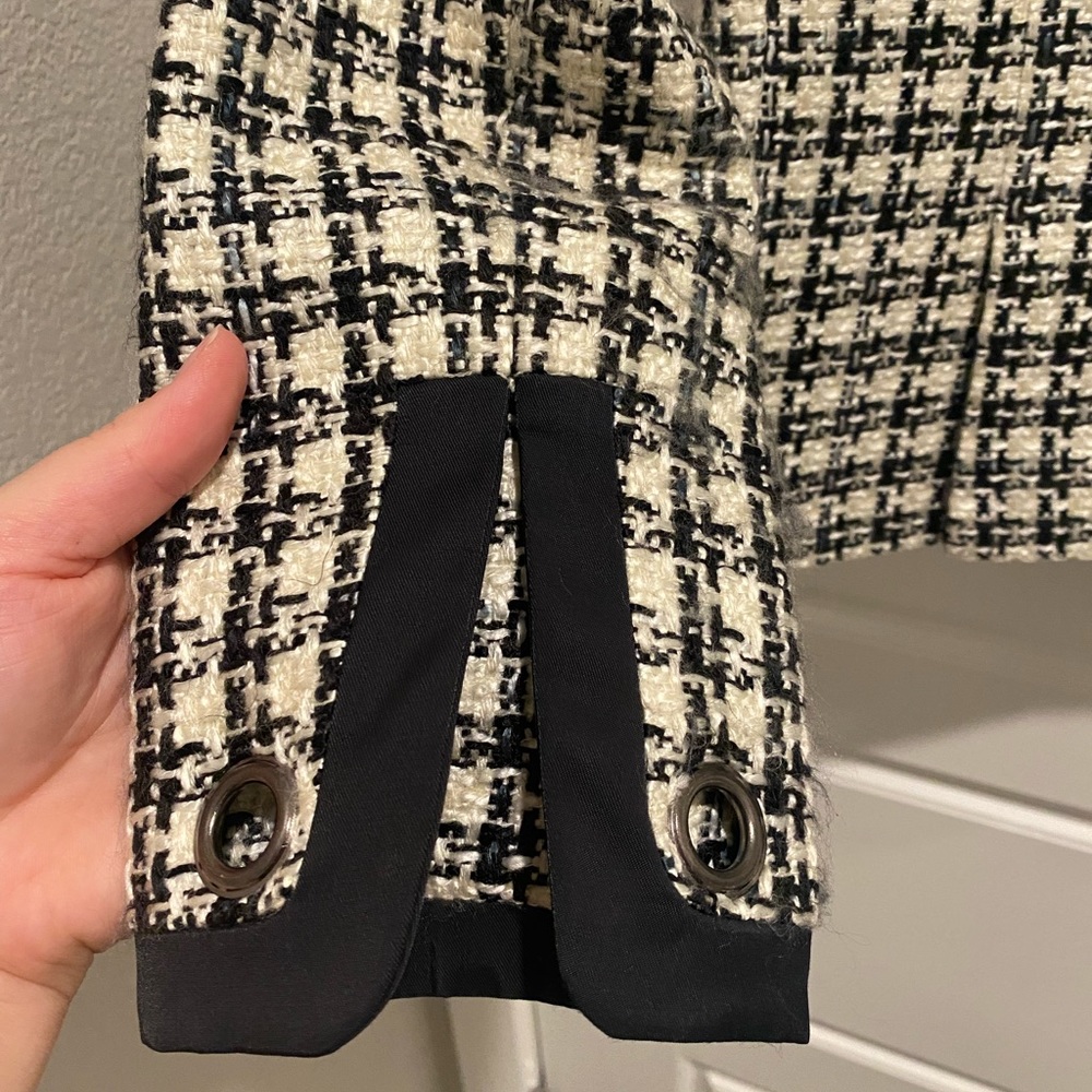 Women’s Jacket - Picture 5 of 6